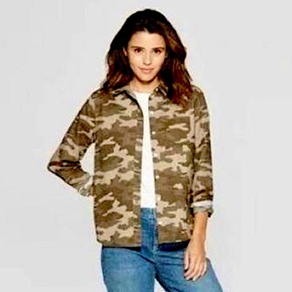 SOLD MB UNIVERSAL THREAD Camden Shirt Blouse Camouflage button Down Sz M Medium - Picture 6 of 7